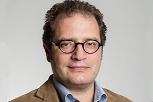 Portrait Prof. Dr. Christoph Schluep