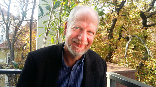 Portrait Prof. Dr. Jörg Barthel