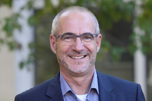 Portrait Prof. Achim Härtner